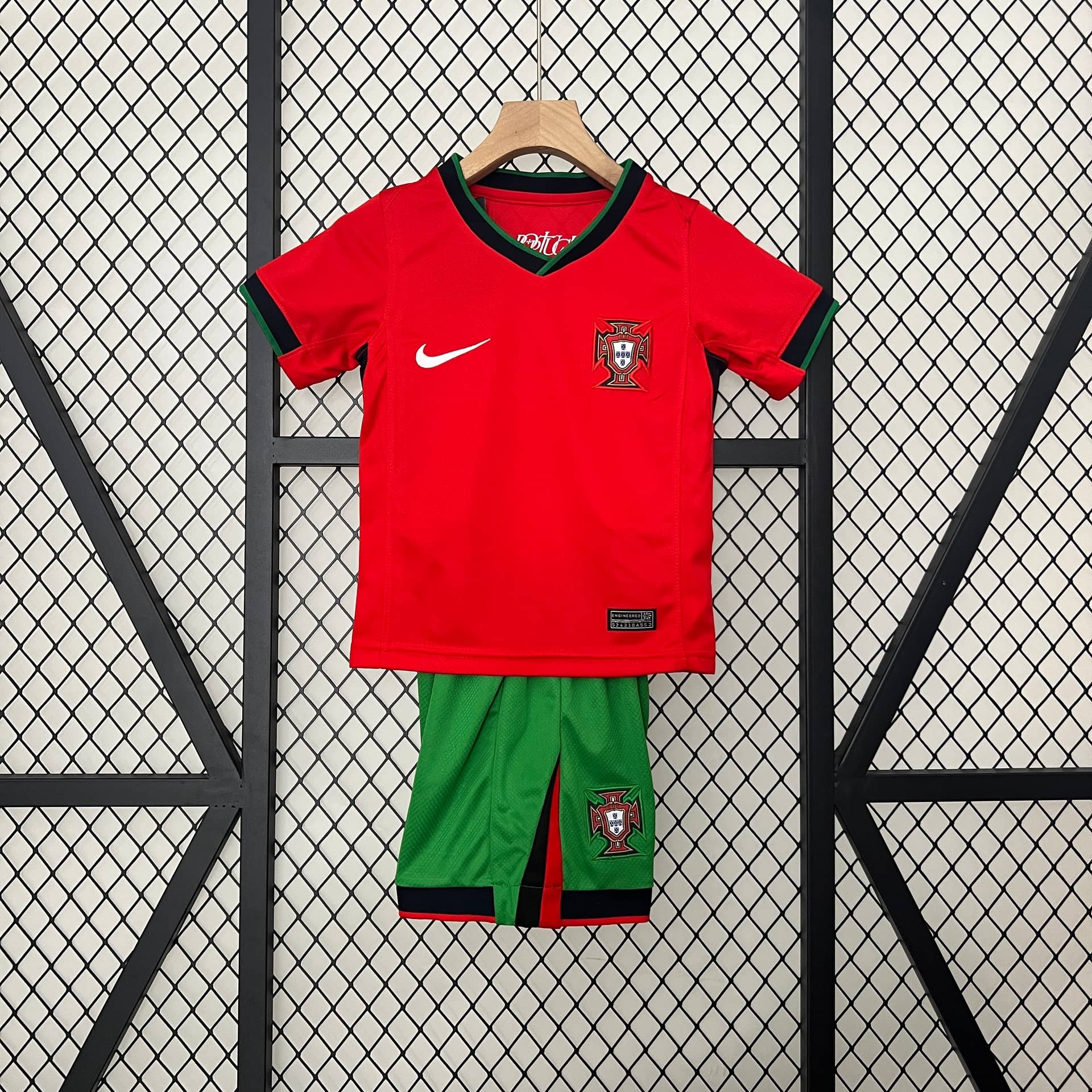 Camisola Principal Portugal 2024 Criança