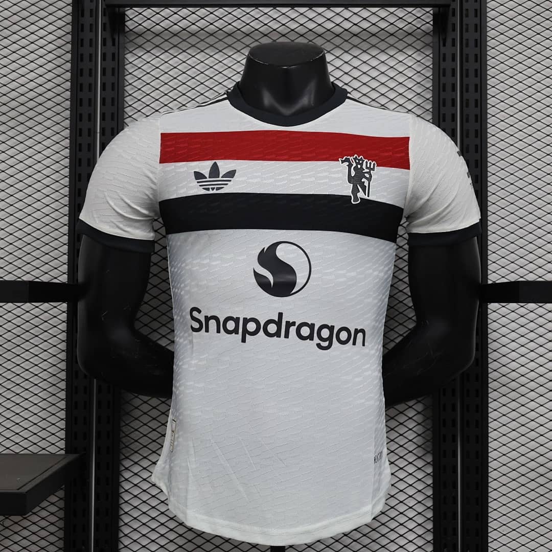 Camisola Terceira do Manchester United 2024/2025 (2)