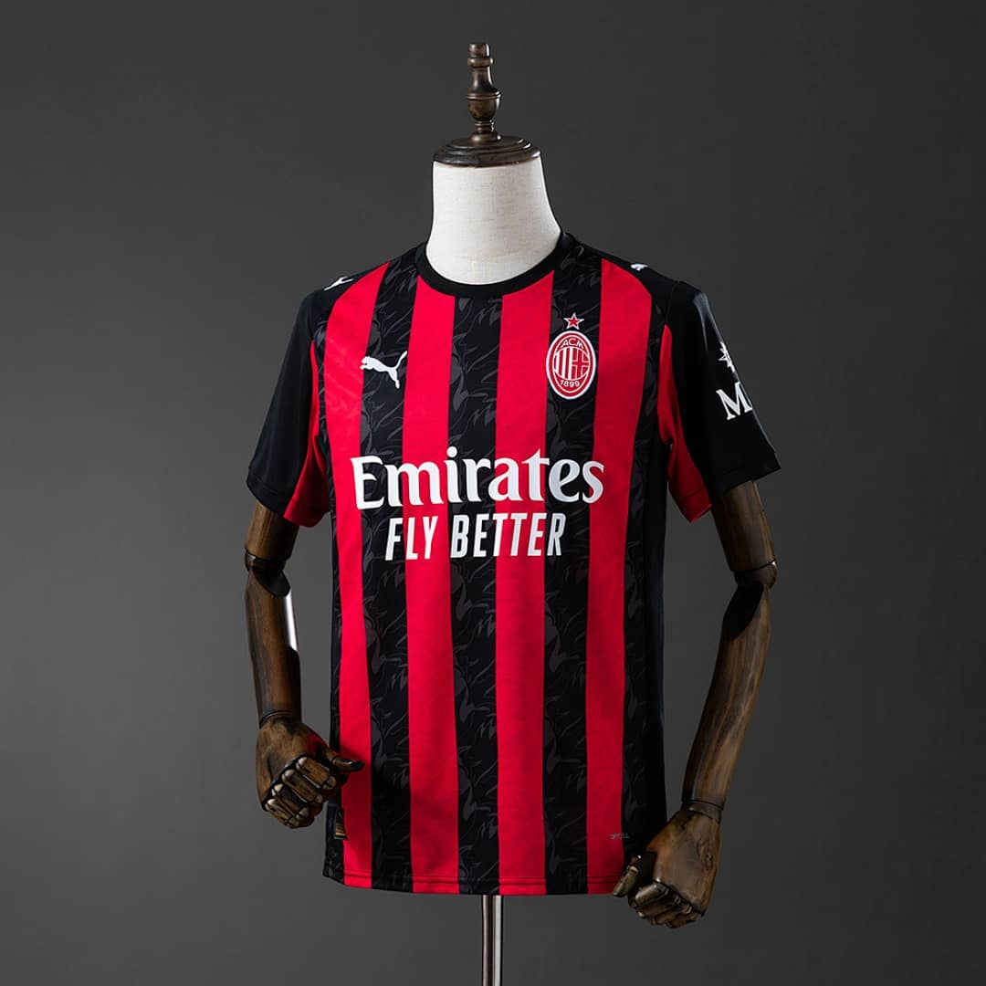 Camisola Principal do AC Milan 2025/2026