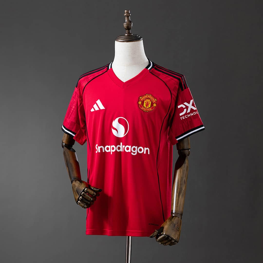 Camisola Principal do Manchester United 2025/2026