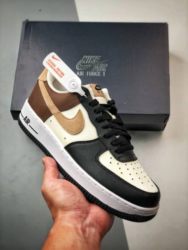 Air Force 1 '07 Low Branco, Preto e Castanho
