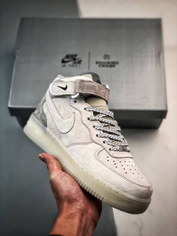 Air Force 1 07 Mid Branco e Cinzento