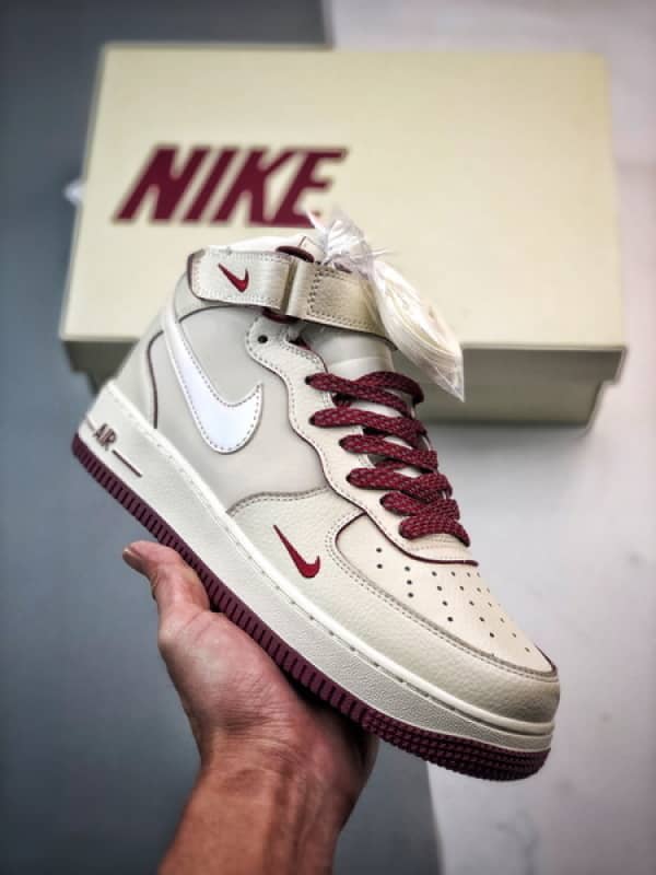 Air Force 1 07 Mid Perolado Bege Branco e Vinho