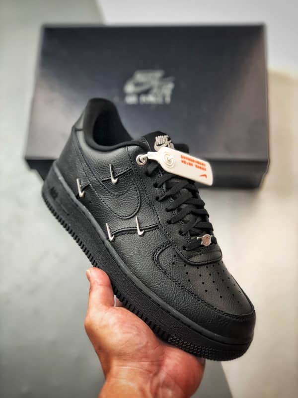 Air Force 1 Low Quatro Pequenos Ganchos Preto