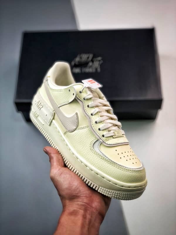 Air Force 1 Shadow Bege e Amarelo