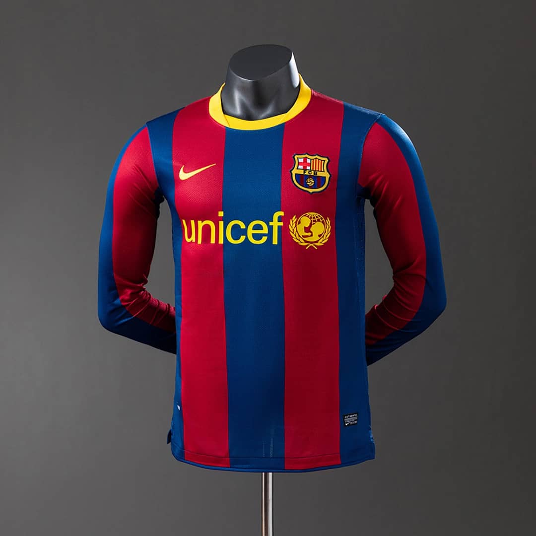 Camisola Principal do FC Barcelona 2010/2011 (Retro, Versao Jogador, Manga Longa)