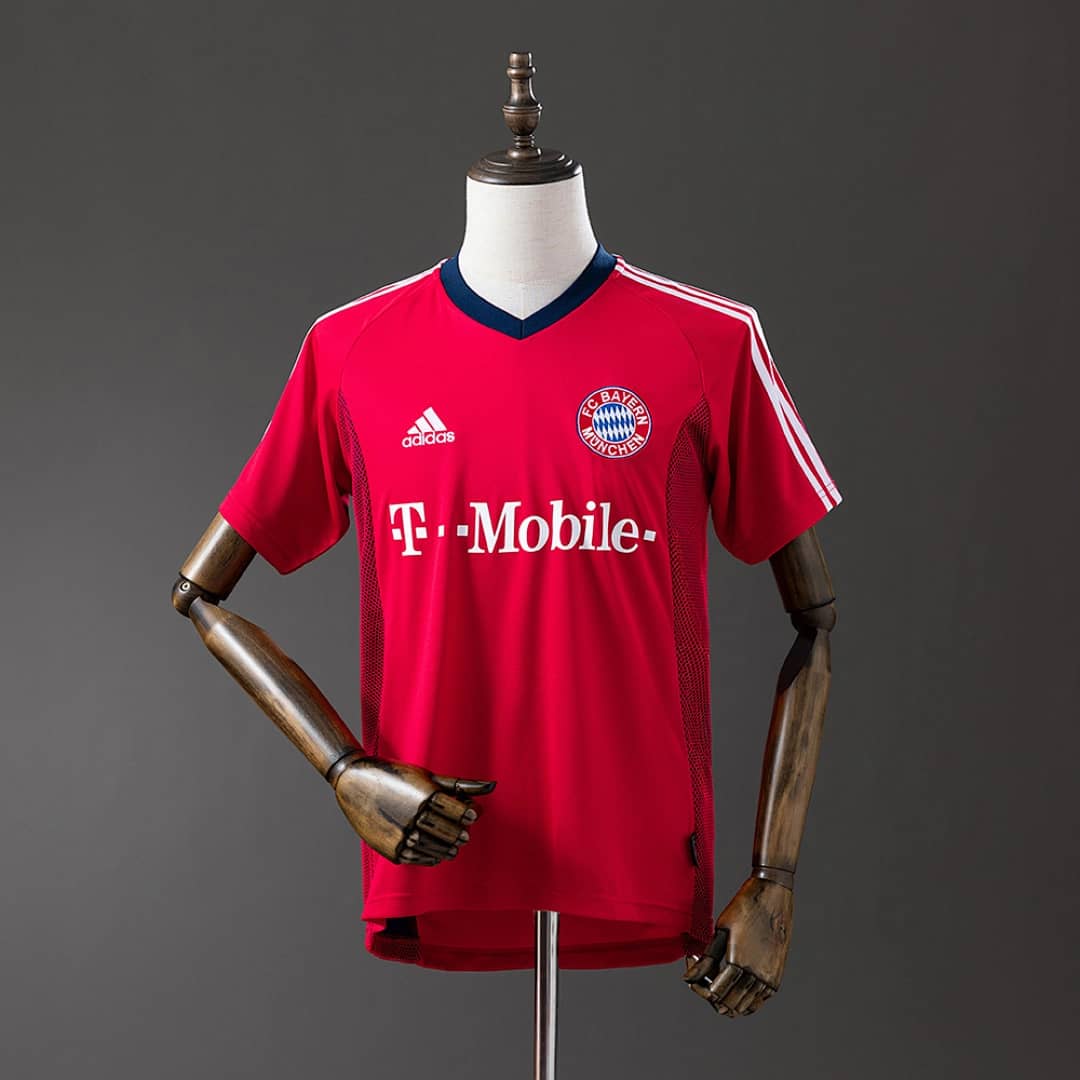 Camisola Principal do Bayern Munich 2002/2003 (Retro)