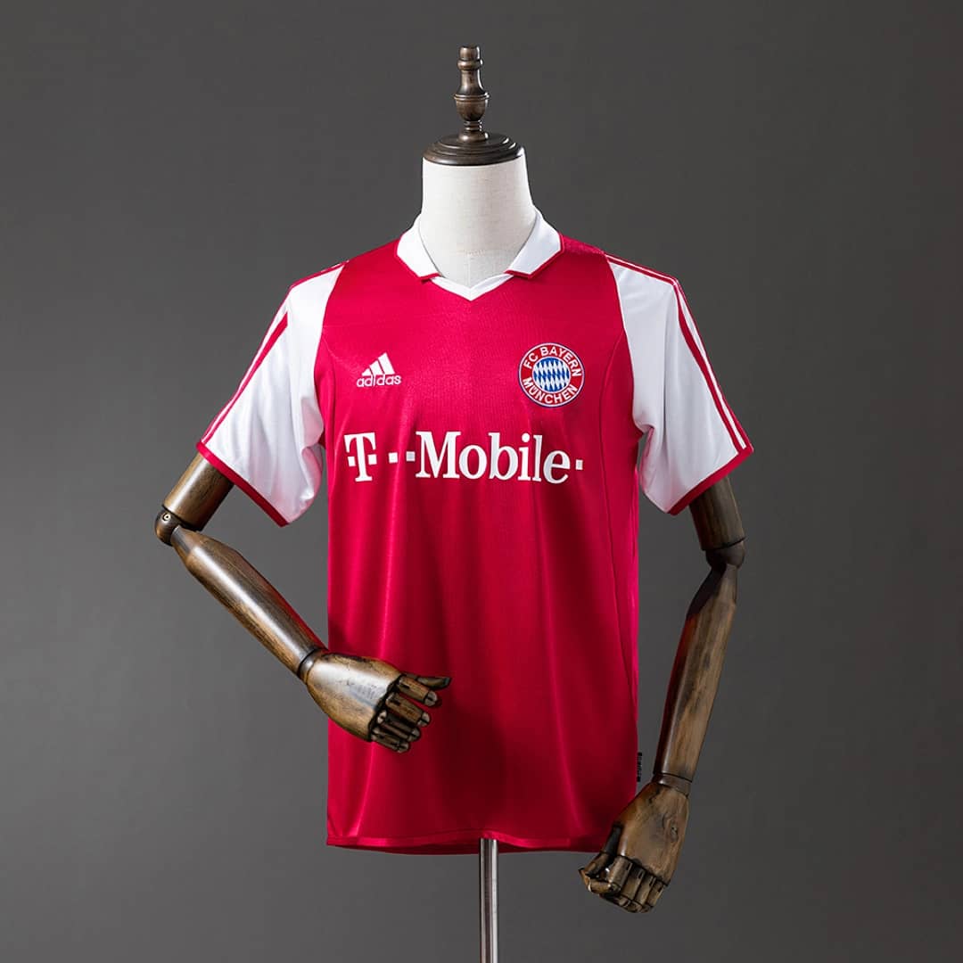 Camisola Principal do Bayern Munich 2003/2004 (Retro)