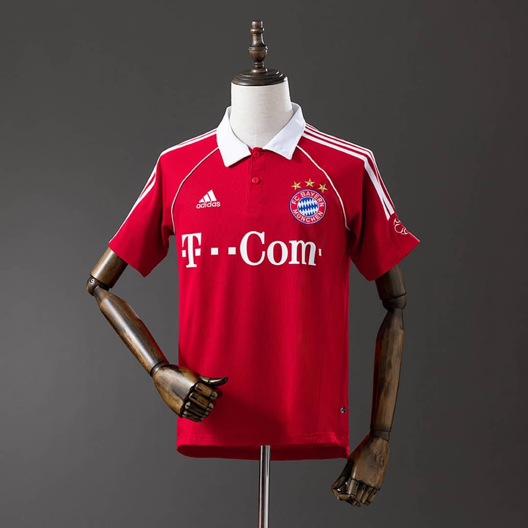 Camisola Principal do Bayern Munich 2006/2007 (Retro)