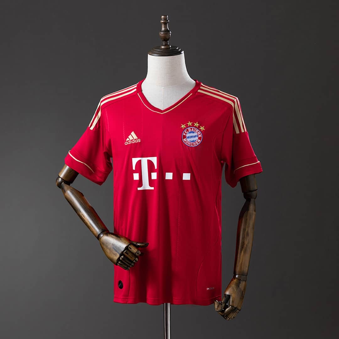 Camisola Principal do Bayern Munich 2012/2013 (Retro)