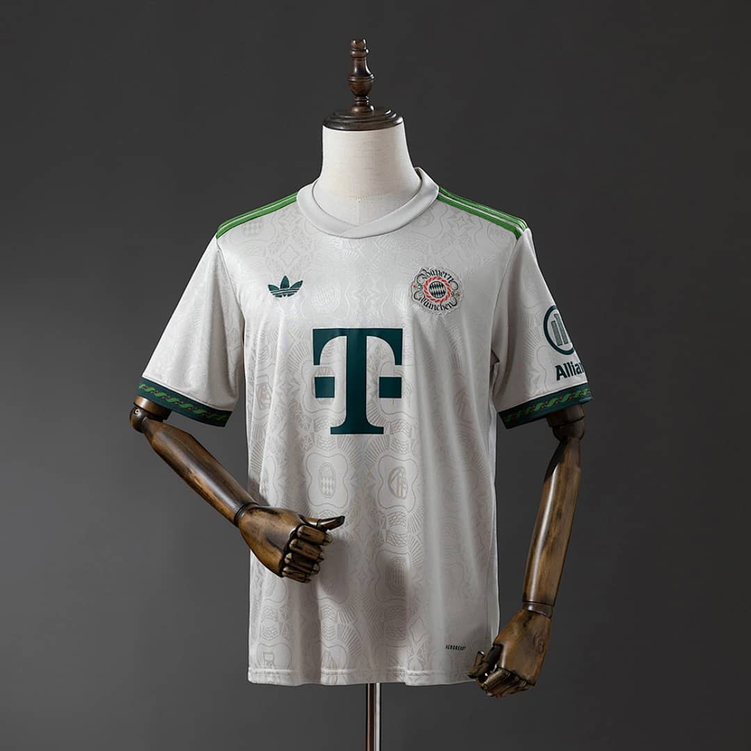 Camisola Bayern Munich Aniversario