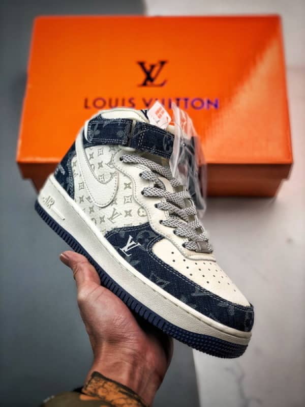 LV x Air Force 1 Mid Branco e Azul Denim