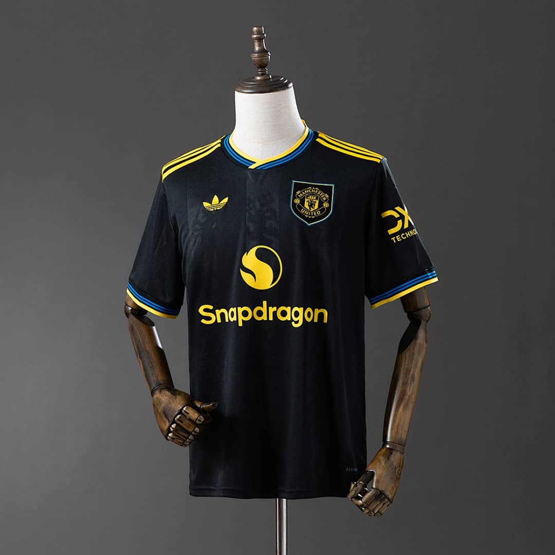 Camisola Alternativa do Manchester United 2025/2026 (3)