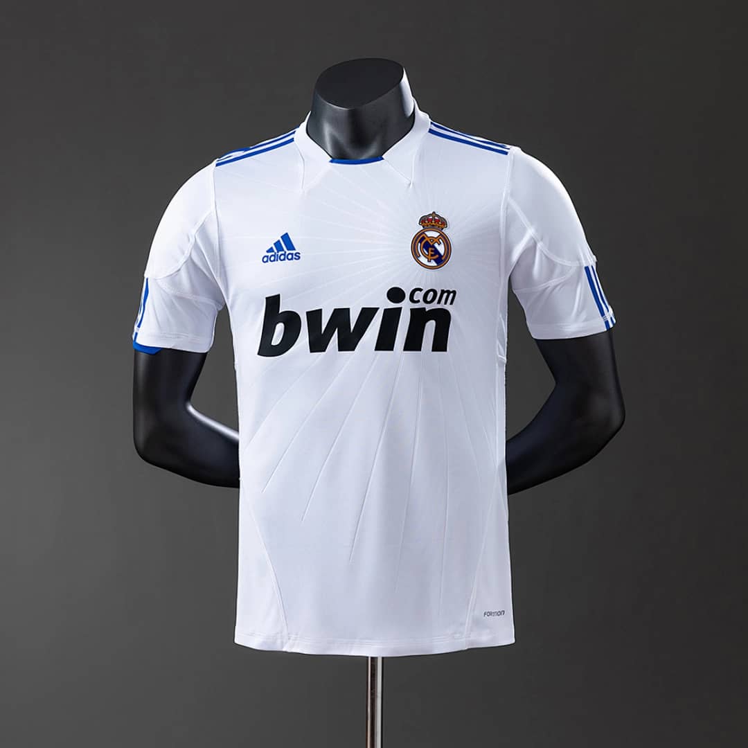 Camisola Principal do Real Madrid 2010/2011 (Retro, Versao Jogador)