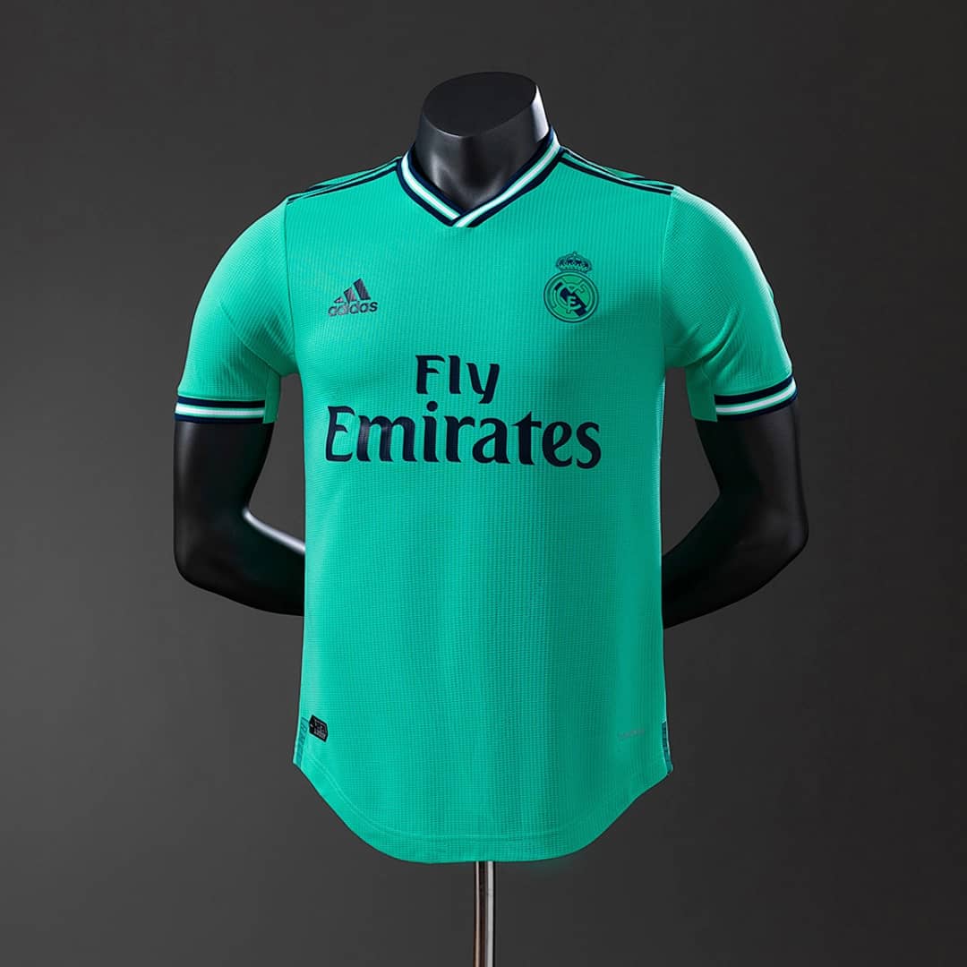 Camisola Terceira do Real Madrid 2019/2020 (Retro, Versao Jogador)