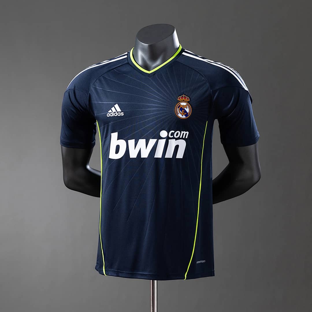 Camisola Alternativa do Real Madrid 2010/2011 (Retro, Versao Jogador)
