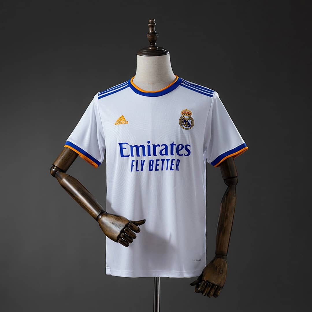 Camisola Principal do Real Madrid 2021/2022 (Retro)