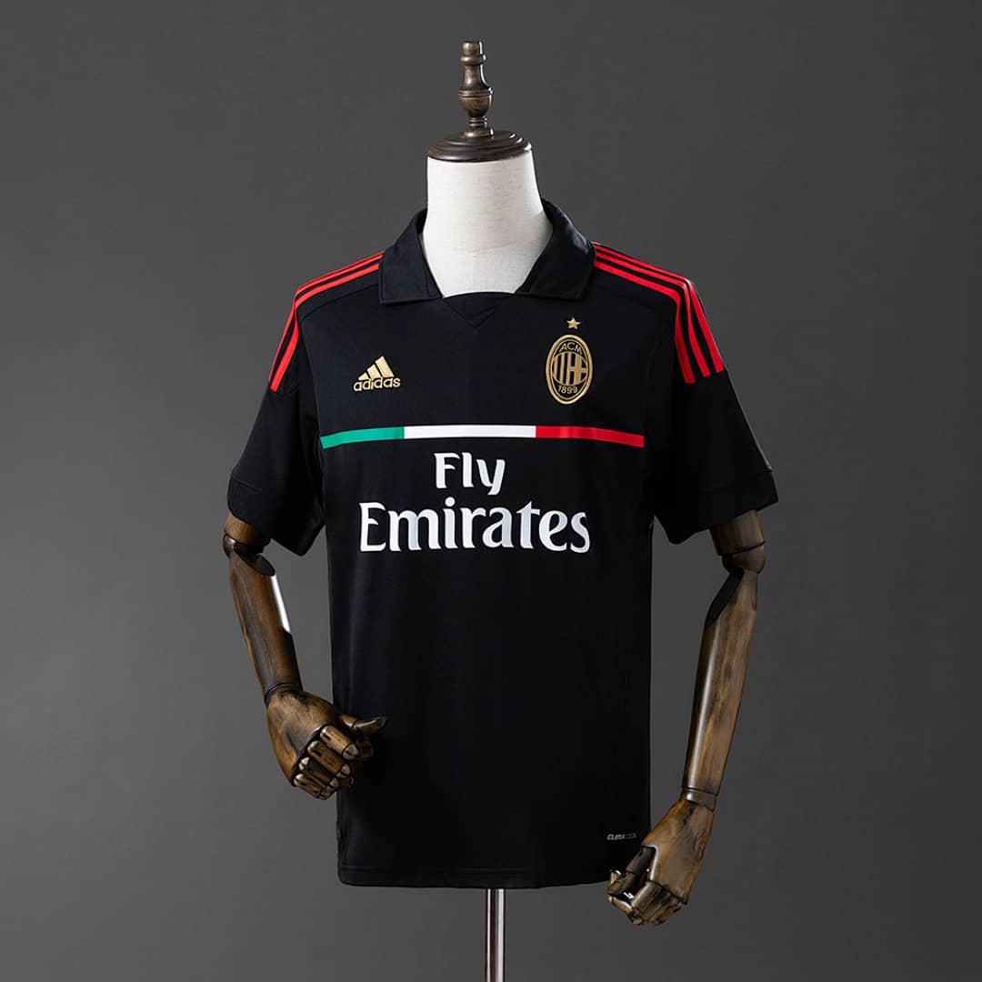 Camisola Terceira do AC Milan 2011/2012 (Retro)