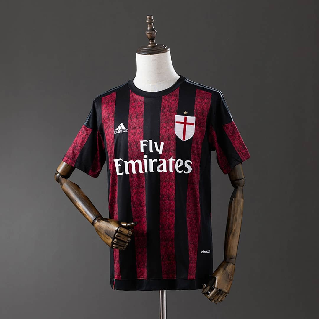 Camisola Principal do AC Milan 2015/2016 (Retro)