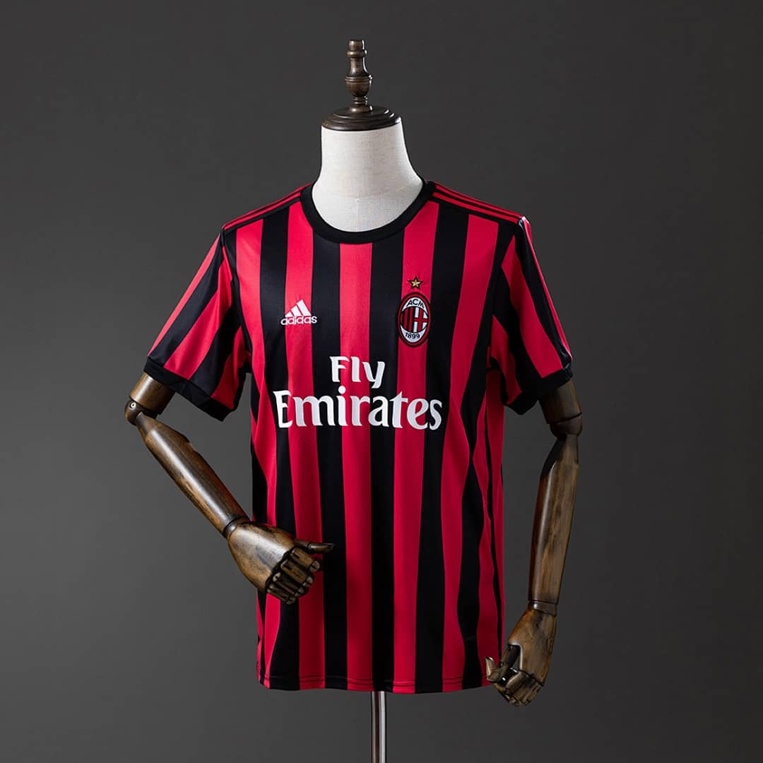 Camisola Principal do AC Milan 2017/2018 (Retro)