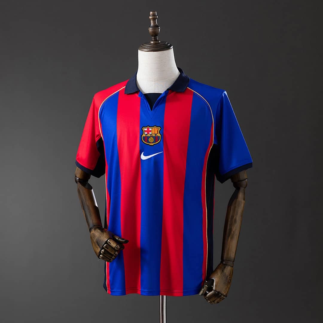 Camisola Principal do FC Barcelona 2001/2002 (Retro)