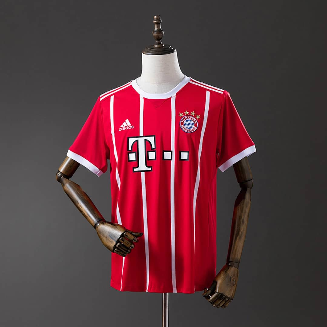 Camisola Principal do Bayern Munich 2017/2018 (Retro)