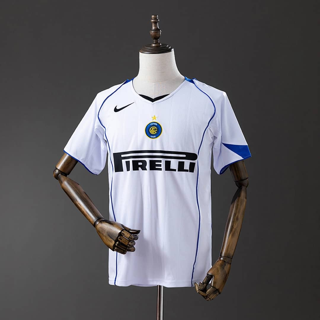Camisola Alternativa do Inter Milan 2004/2005 (Retro)