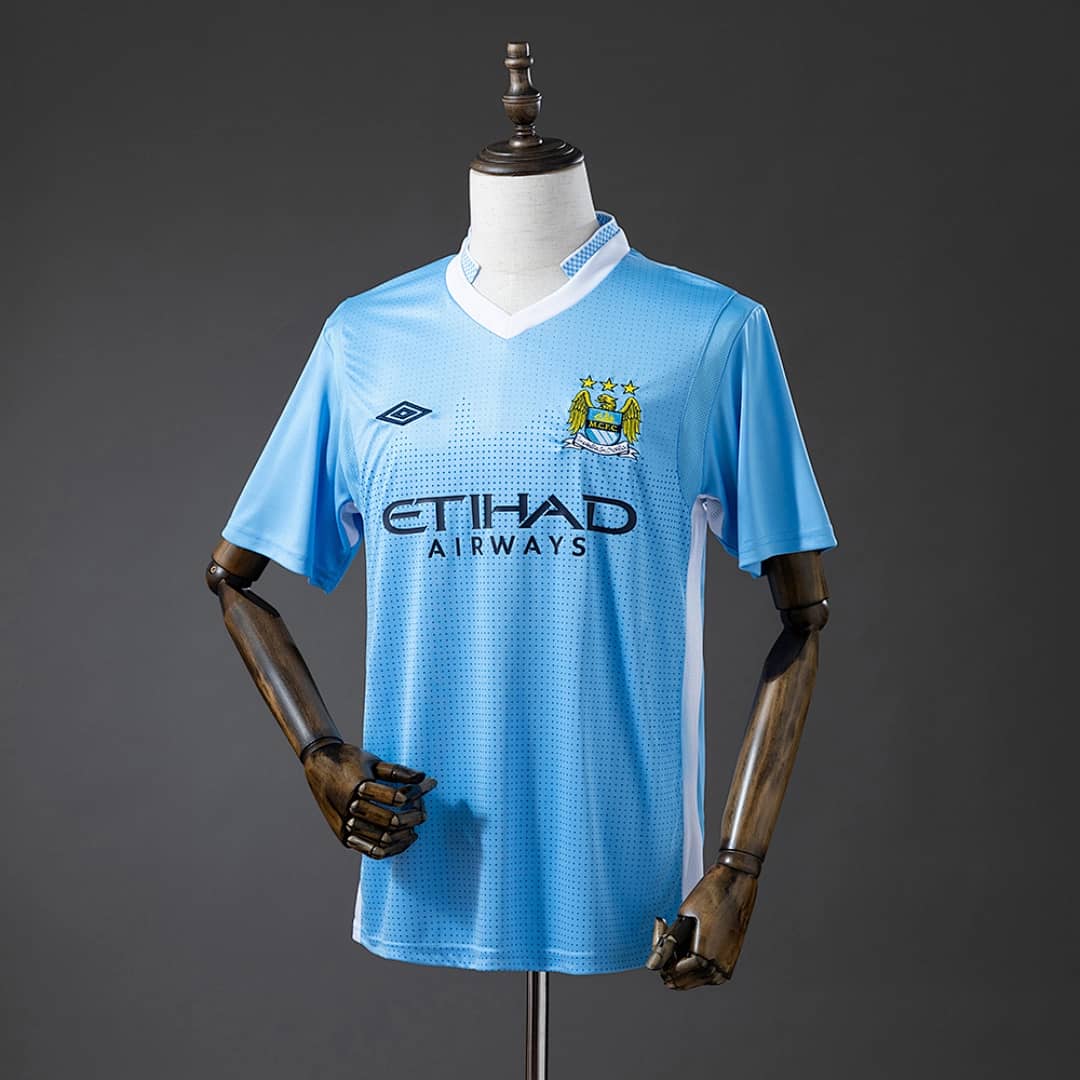Camisola Principal do Manchester City 2011/2012 (Retro)
