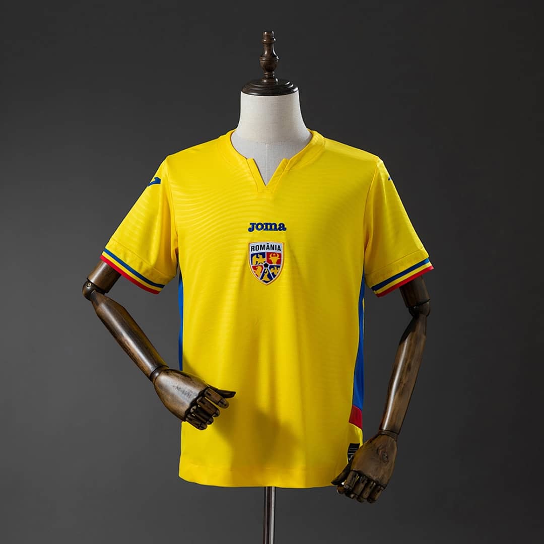 Camisola Principal do Romania 2026