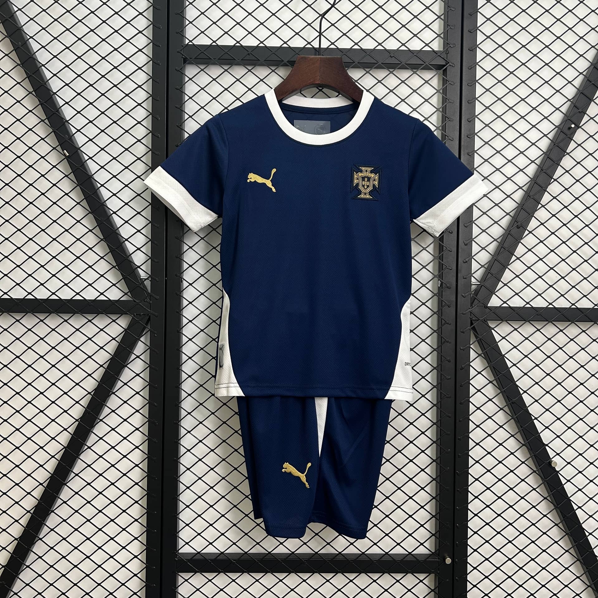 Equipamento de Treino Portugal 2025 Criança