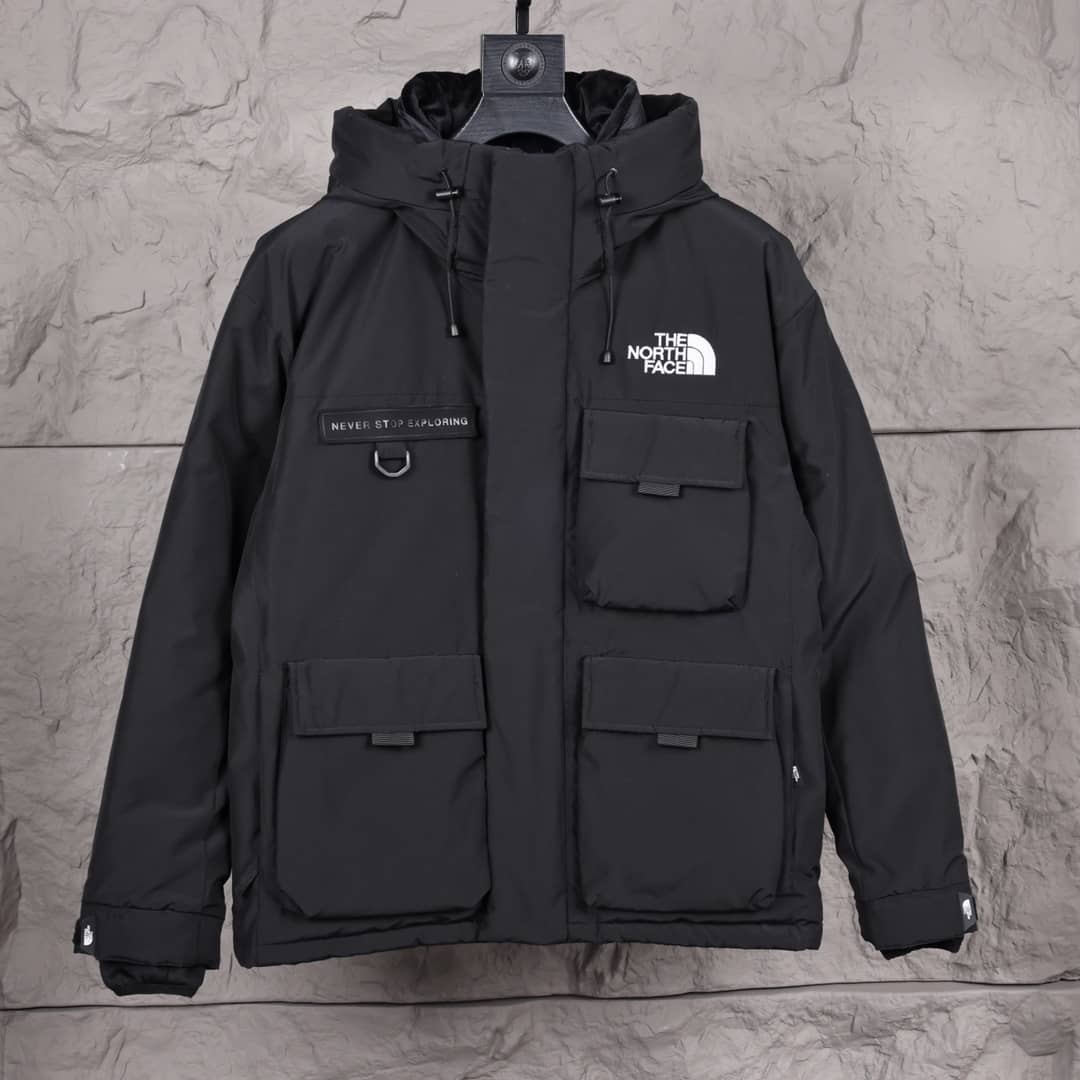 The North Face parka preta