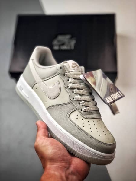 Air Force 1 '07 Low Creme e Cinzento