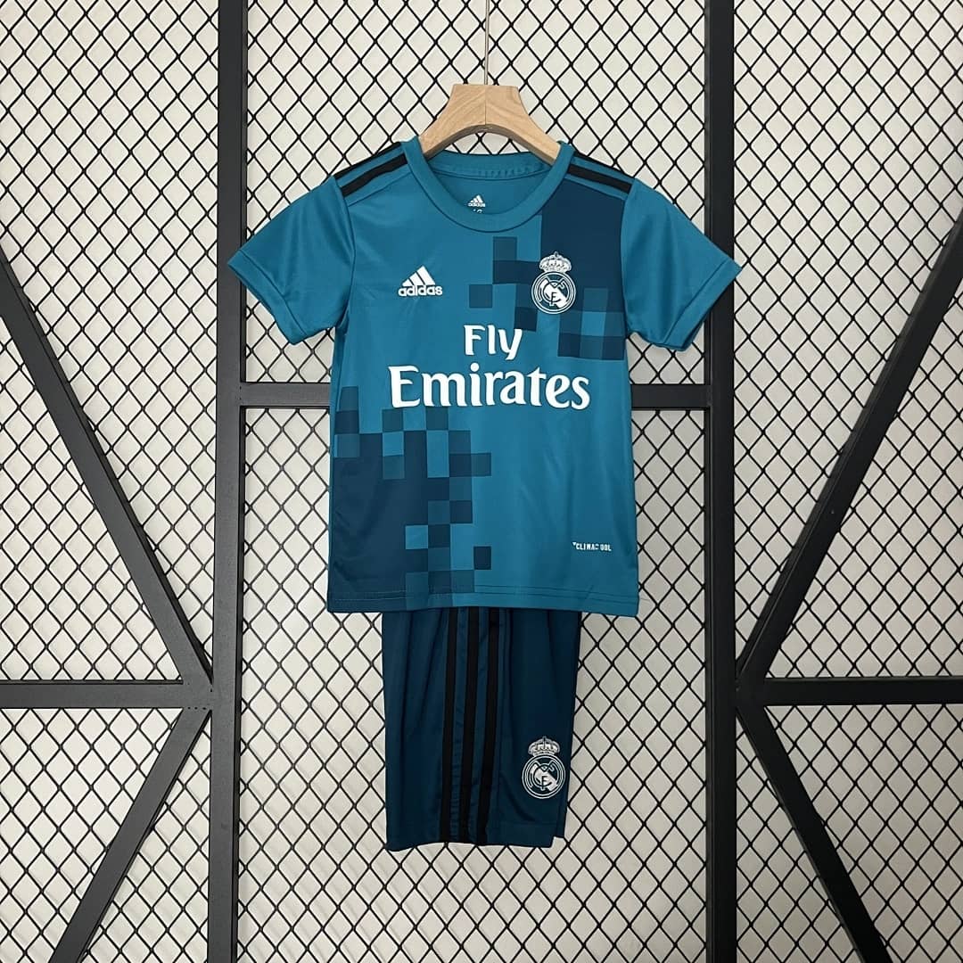 Kit Crianca Real Madrid Terceira 2017/2018