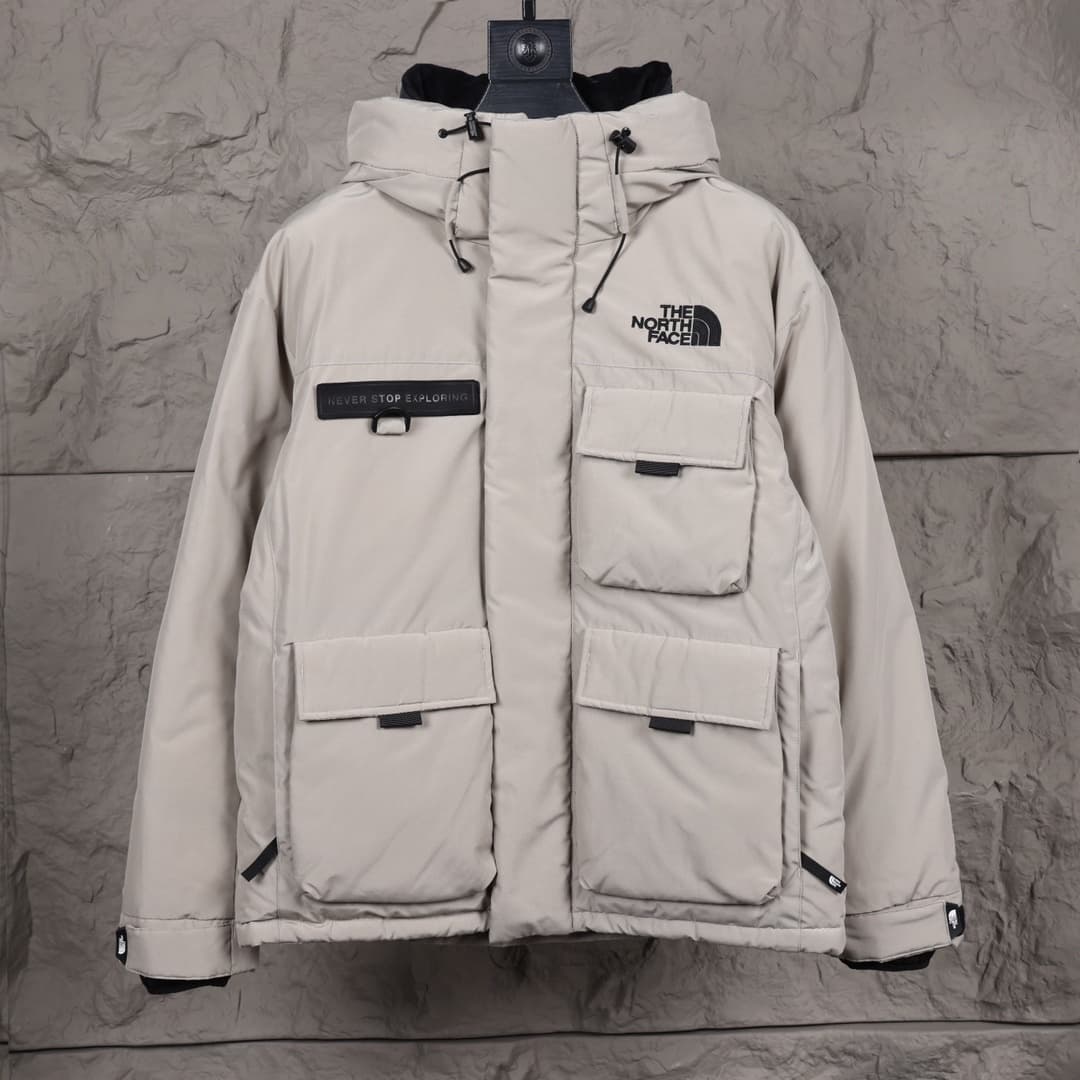 The North Face parka cinza