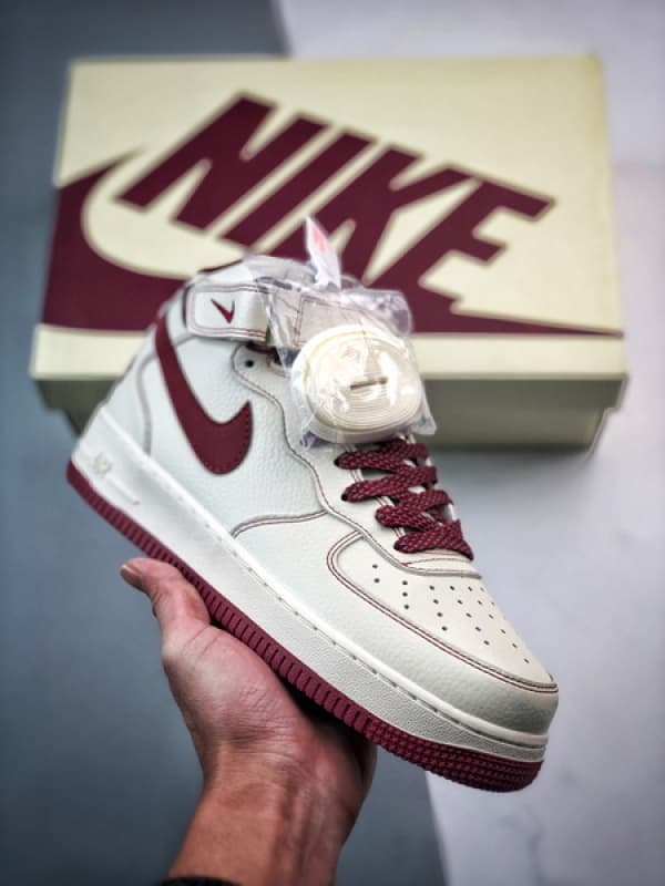 Air Force 107 Mid Cinco Faixas Bege Branco e Vinho