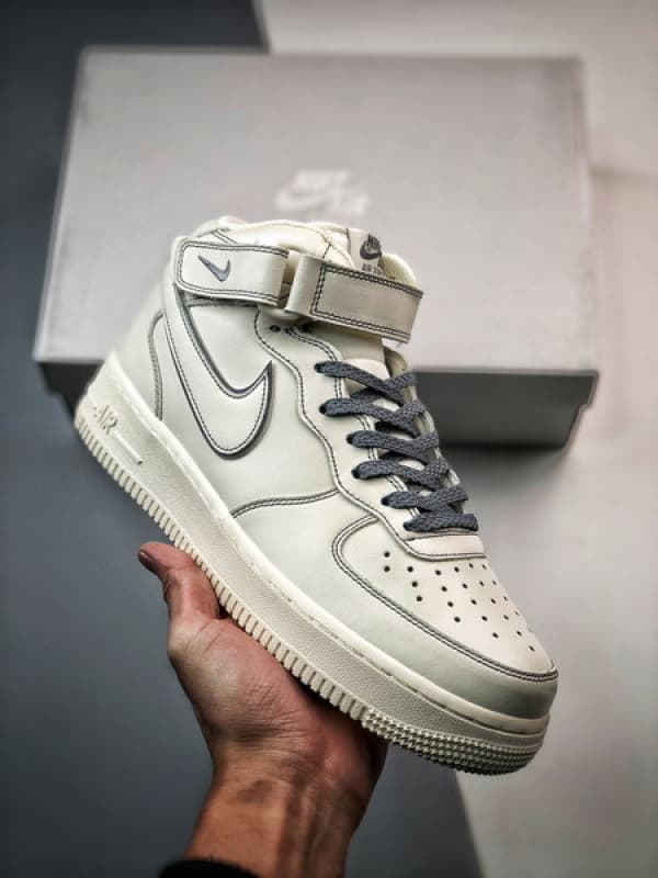 Air Force 1 07 Mid Bege Branco e Cinzento Escuro 3M Reflexo