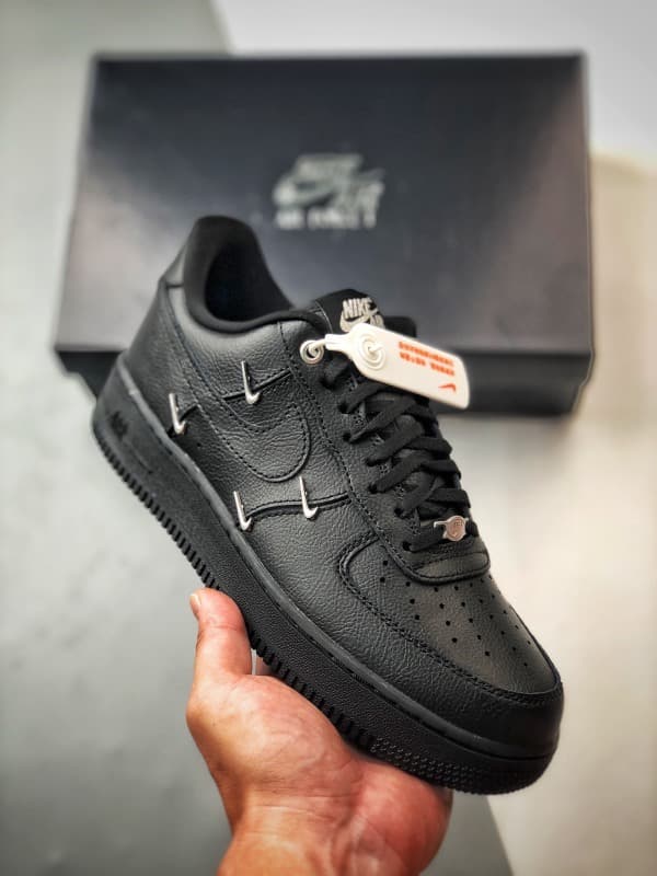 Air Force 1 Low Quatro Pequenos Ganchos Preto