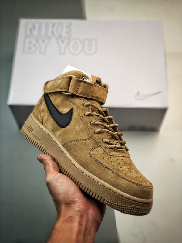 Air Force 1 Mid By You Terra e Amarelo Camurca
