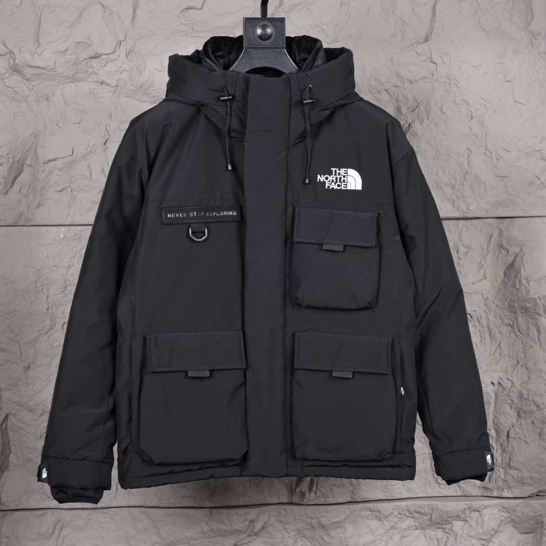 The North Face parka preta