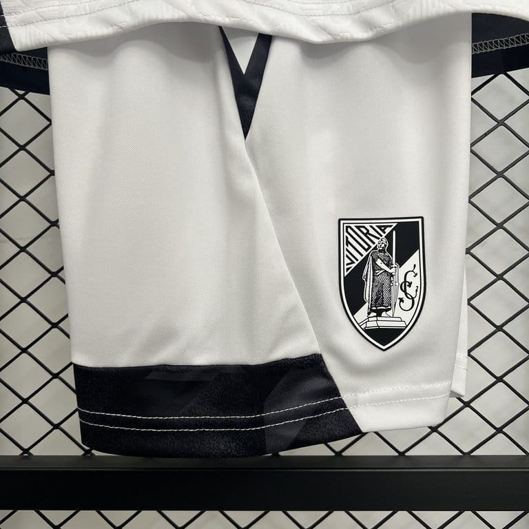 Kit Criança Vitoria SC Home 25/26 - Vista 2