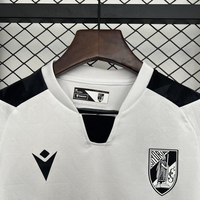 Kit Criança Vitoria SC Home 25/26 - Vista 3
