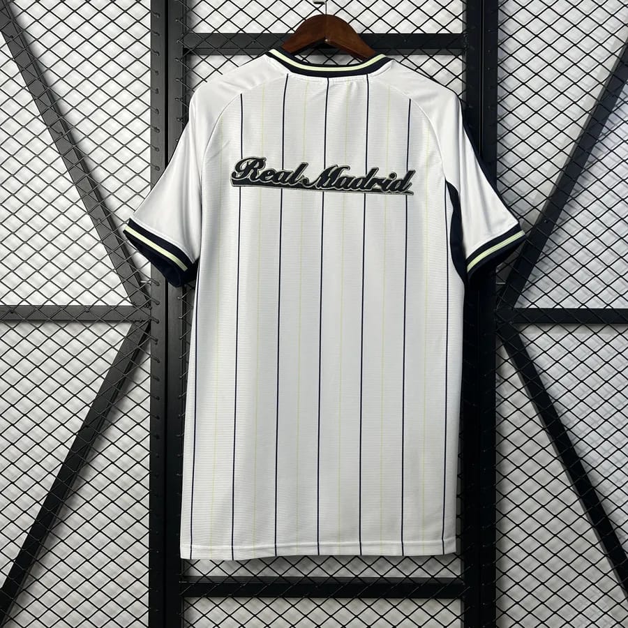Camisola Real Madrid Special Edition 2025/26 - Vista 2