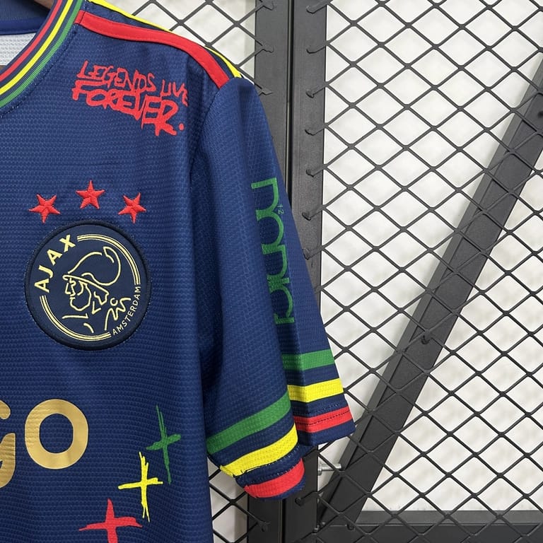 Ajax Special Edition 2025/26 - Vista 4