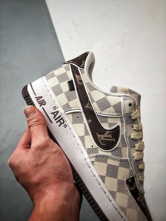 1V x Nike Air Force 1 Low Xadrez Preto e Cinza - Vista 2