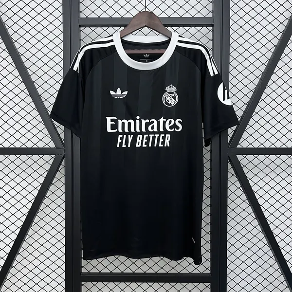 Real Madrid Special Edition IV 25/26 - Vista 1