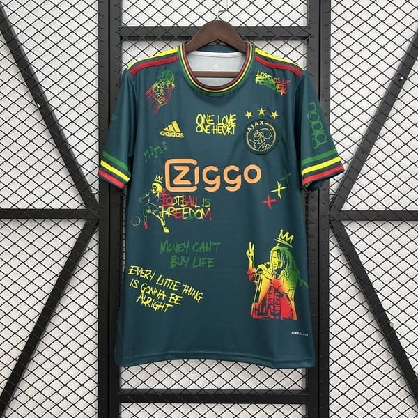 Ajax Special Edition 2025/26 - Vista 1