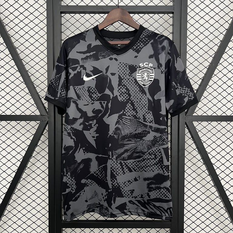 Sporting T-shirt Aquecimento Preta 25/26 - Vista 1