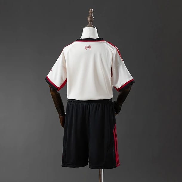 Kit Criança Liverpool Alternativa 2025/26 - Vista 2