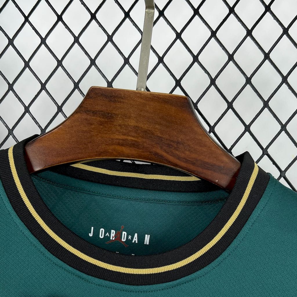 Camisola Liverpool Especial Jordan Concept 2025/26 - Vista 4