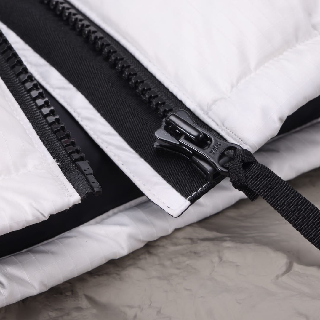 The North Face classic 700 branco - Vista 6